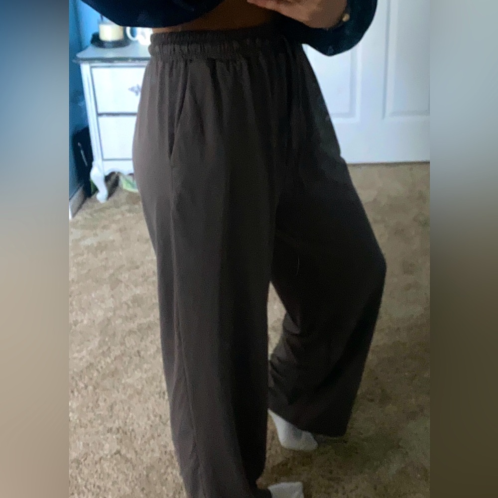 3 PCK WIDE LEG COMFY SWEATPANTS
TAN, BLACK, GREY
